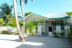VAALI ISLAND ESCAPES & DIVE, FELIDHOO
